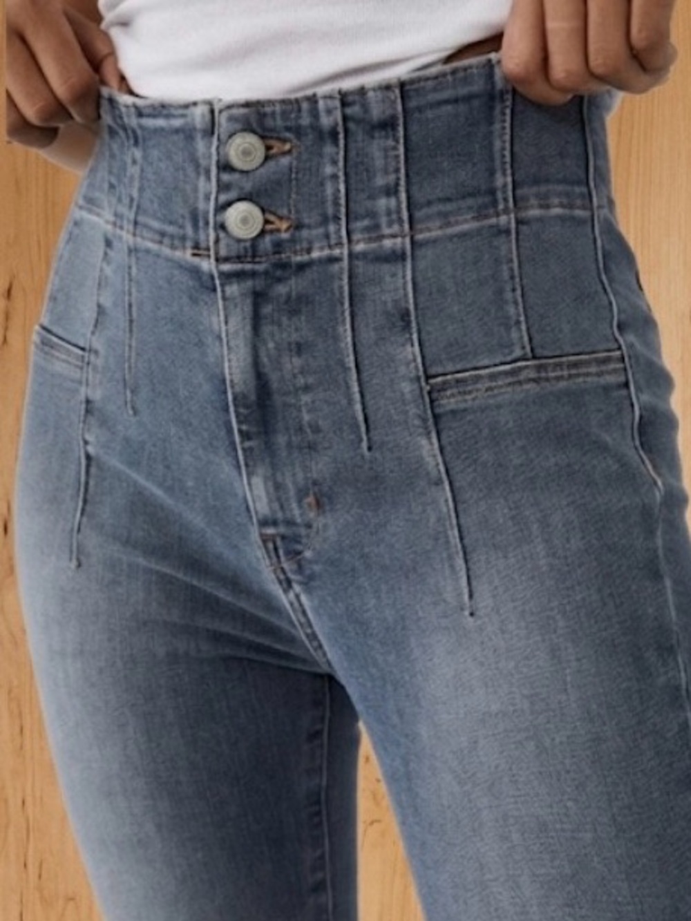 Free People - Jayde High-Waist Blue Flared Jeans - Picture 9 of 9